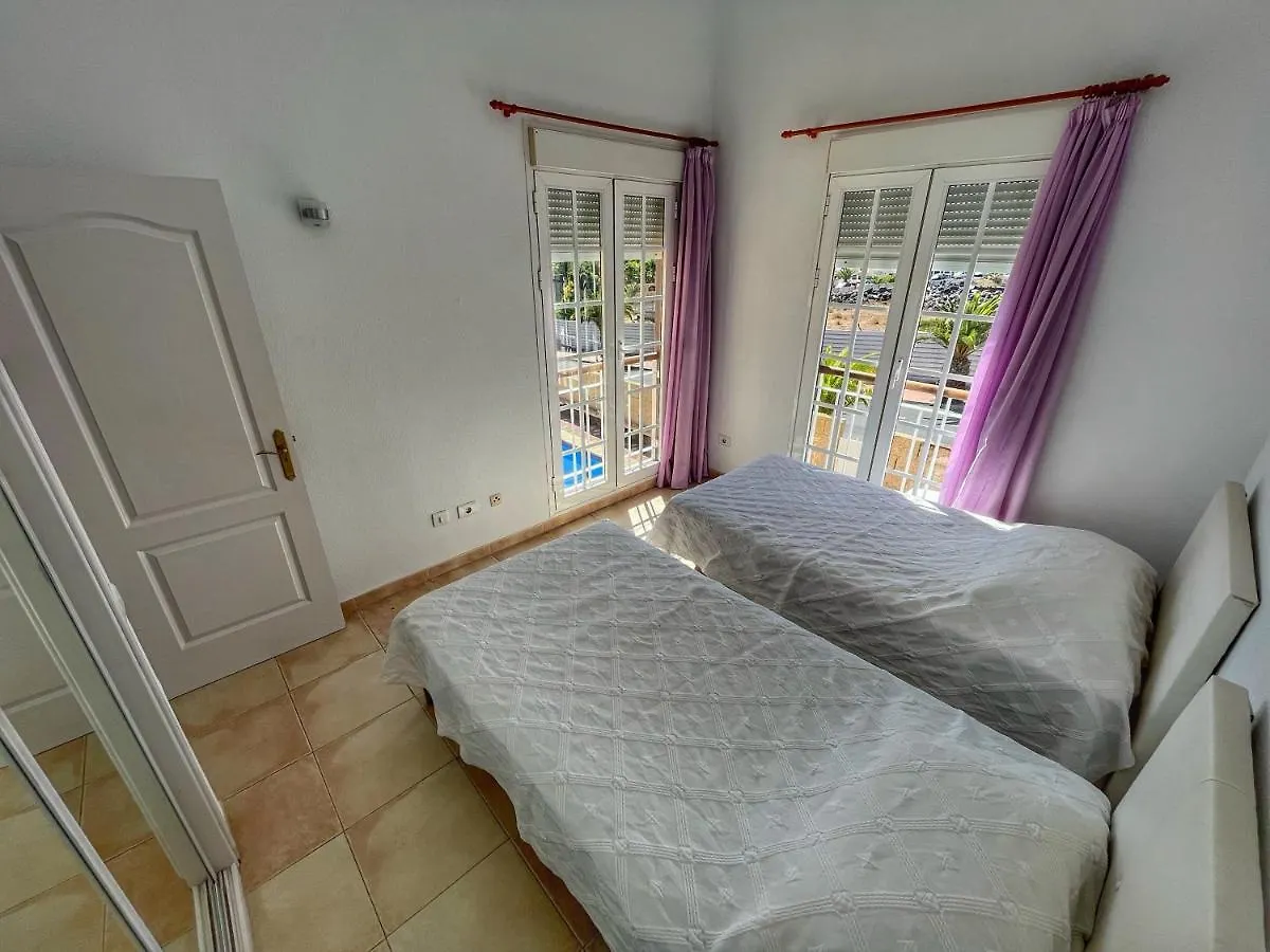 Villa Isabel Costa Adeje  Сasa de vacaciones Costa Adeje (Tenerife)
